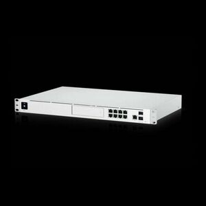 Ubiquiti UniFi Dream Machine Pro Gateway + Controller + IDS/IPS + NVR + switch obraz